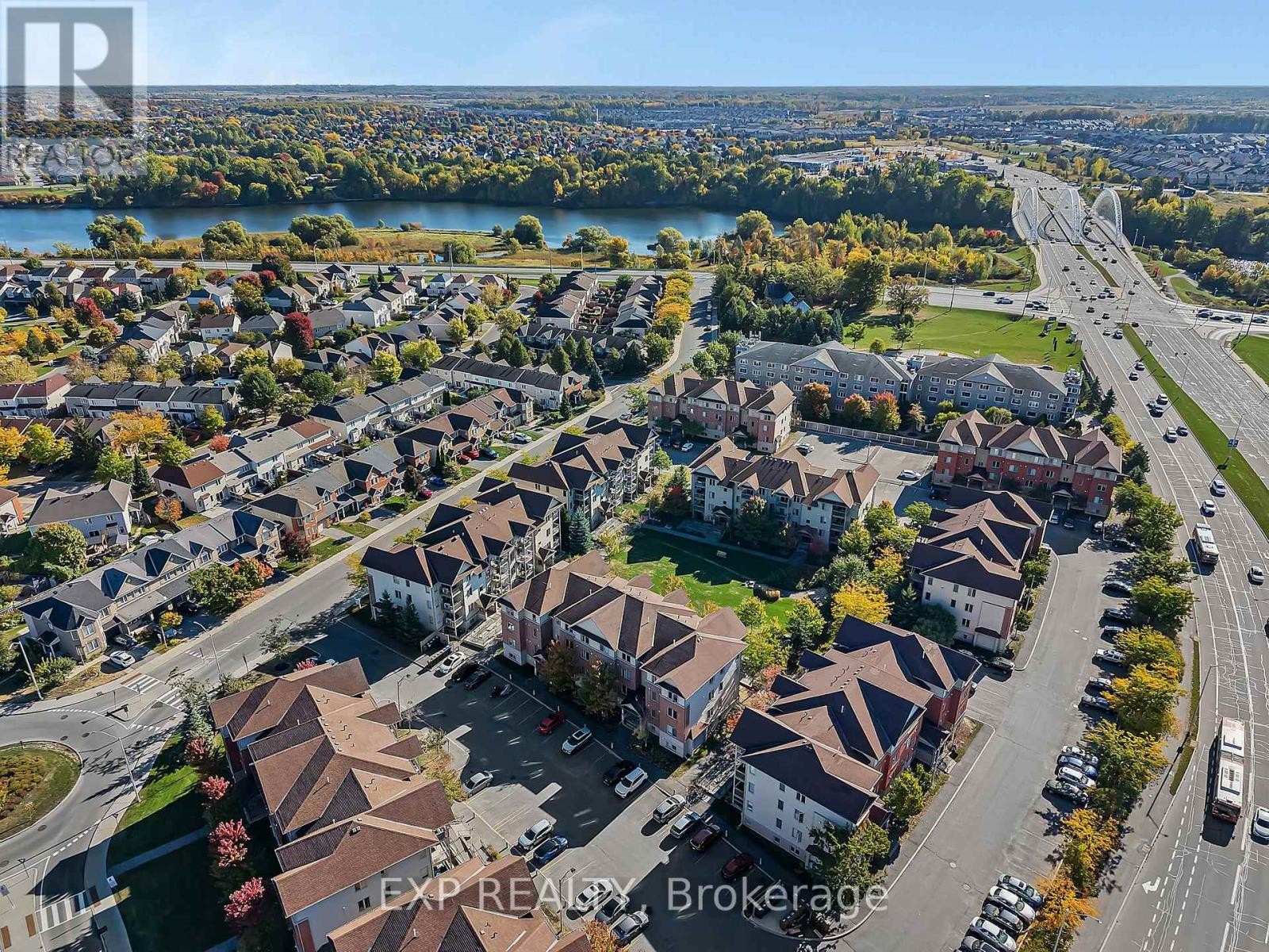 












6 - 585 STONEFIELD PRIVATE

,
Ottawa,




Ontario
K2G4R4

