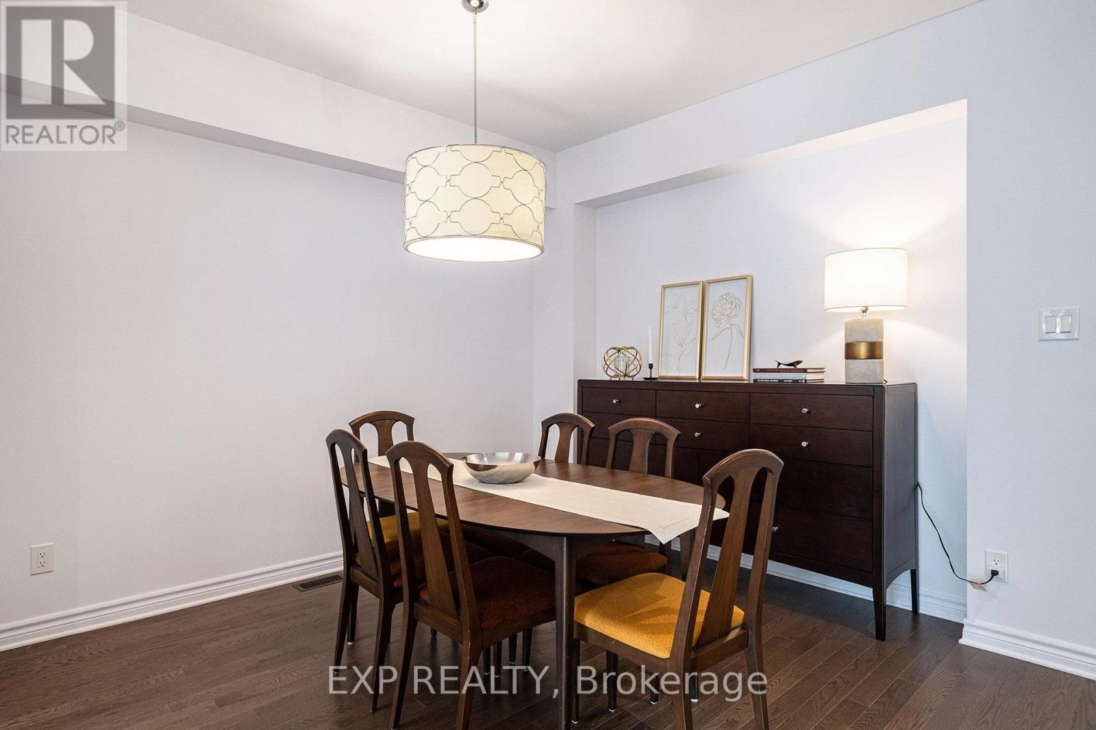 












519 TRIANGLE STREET

,
Ottawa,




Ontario
K2V0M7

