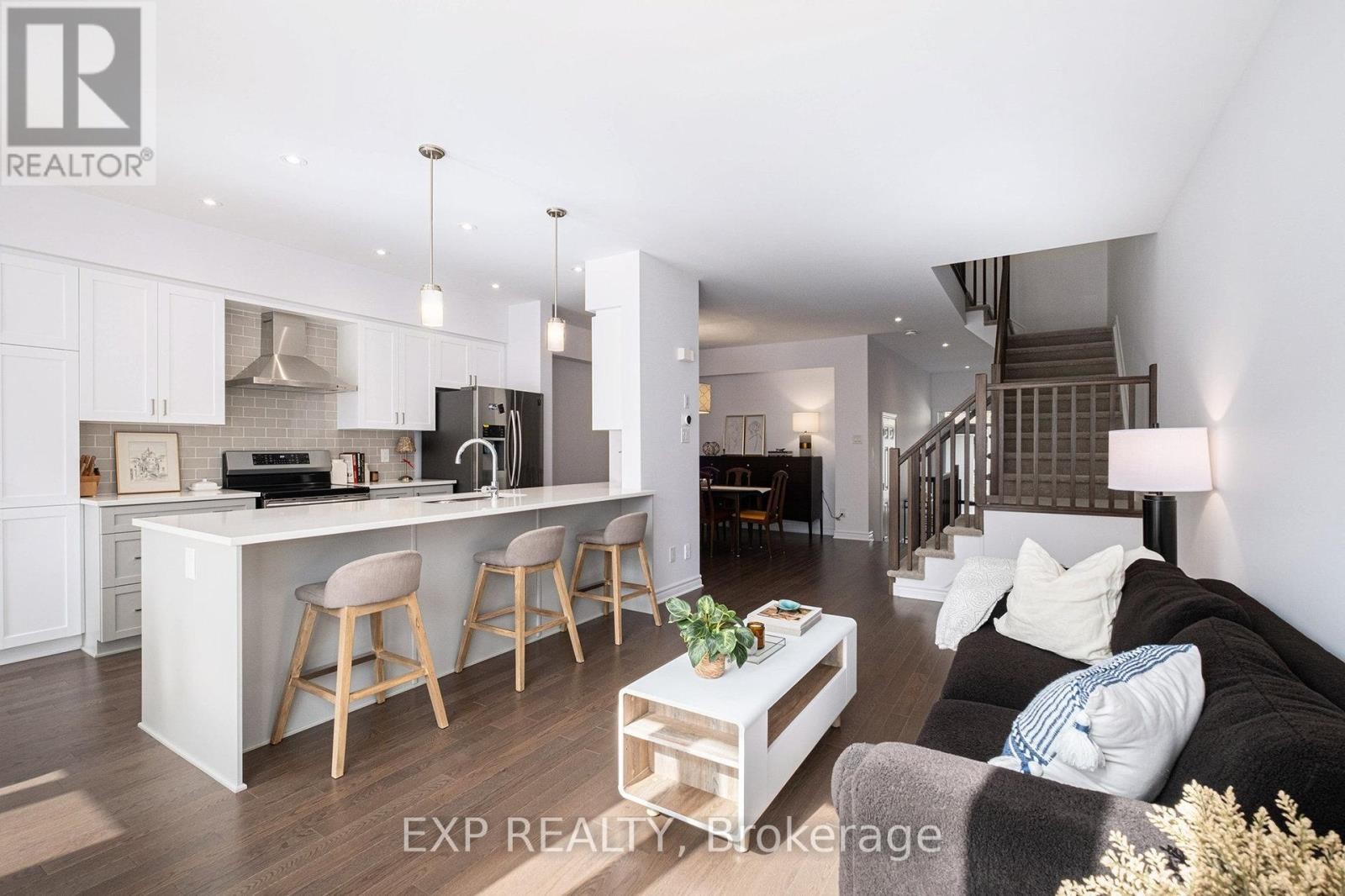 












519 TRIANGLE STREET

,
Ottawa,




Ontario
K2V0M7

