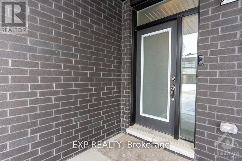 












310 WABASSO LANE

,
Ottawa,




Ontario
K1T0S9


