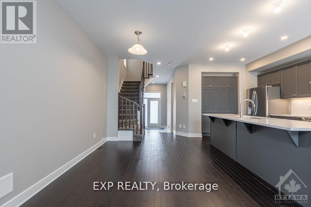 












310 WABASSO LANE

,
Ottawa,




Ontario
K1T0S9

