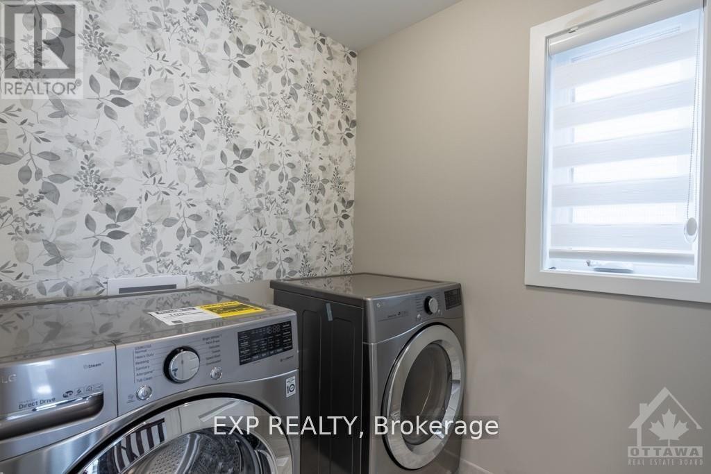 












310 WABASSO LANE

,
Ottawa,




Ontario
K1T0S9

