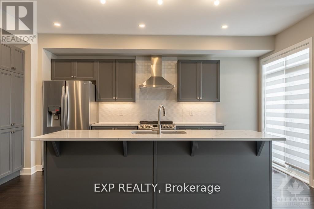 












310 WABASSO LANE

,
Ottawa,




Ontario
K1T0S9

