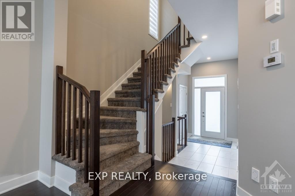 












310 WABASSO LANE

,
Ottawa,




Ontario
K1T0S9

