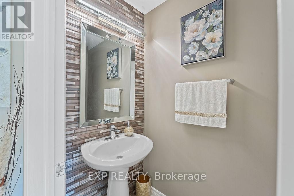 












4085 KELLY FARM DRIVE

,
Ottawa,




Ontario
K1T4J3


