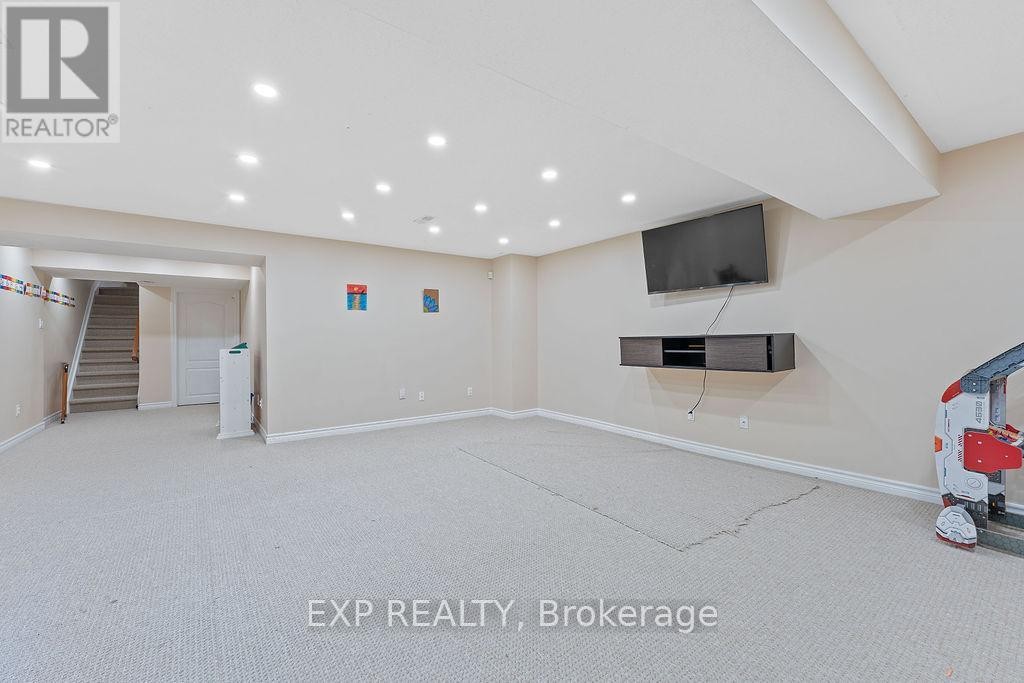 












4085 KELLY FARM DRIVE

,
Ottawa,




Ontario
K1T4J3

