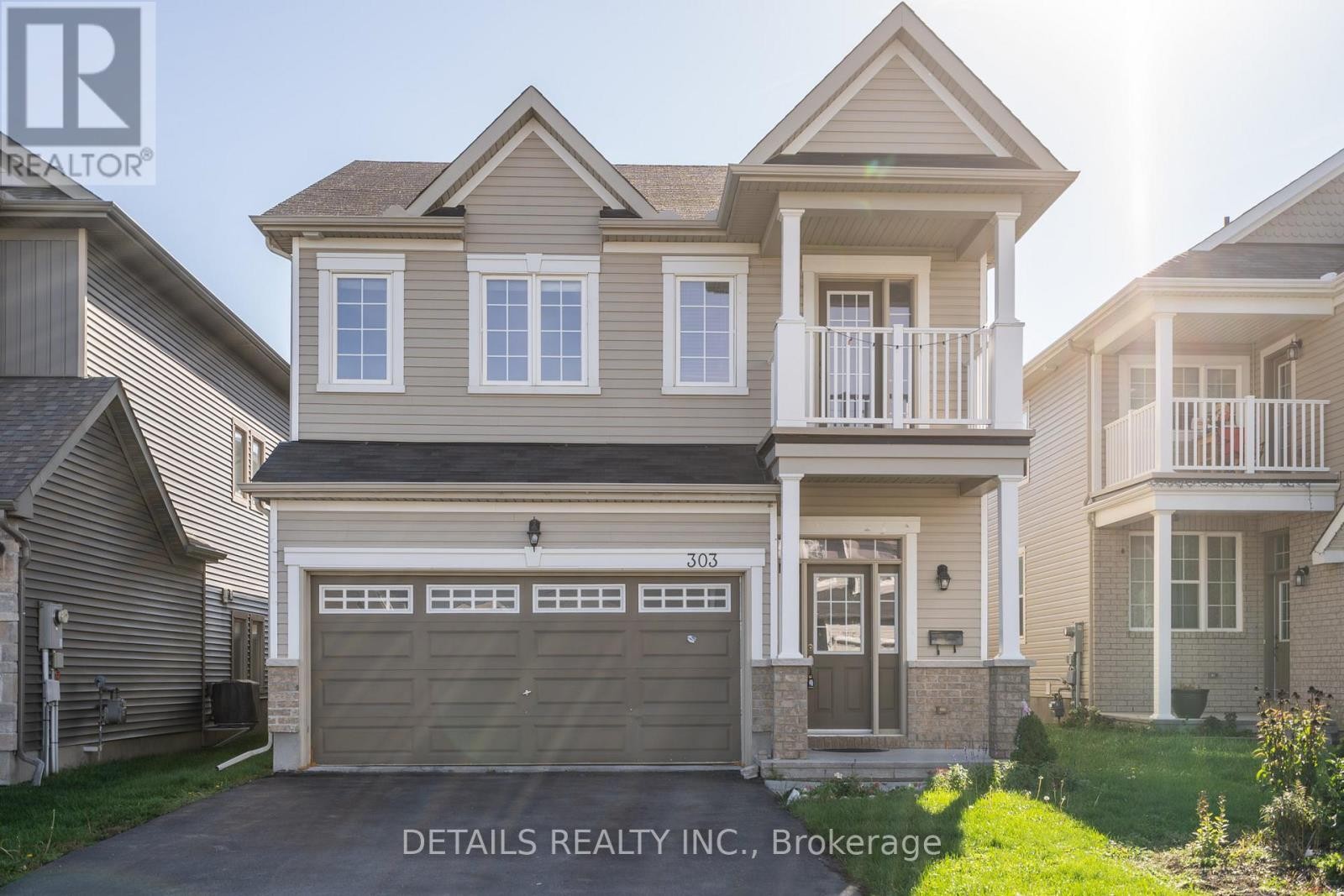 












303 BOBOLINK RIDGE

,
Ottawa,




Ontario
K2V0B1

