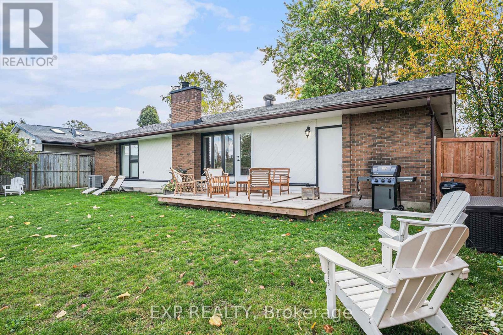 












203 PENFIELD DRIVE

,
Ottawa,




Ontario
K2K1M8

