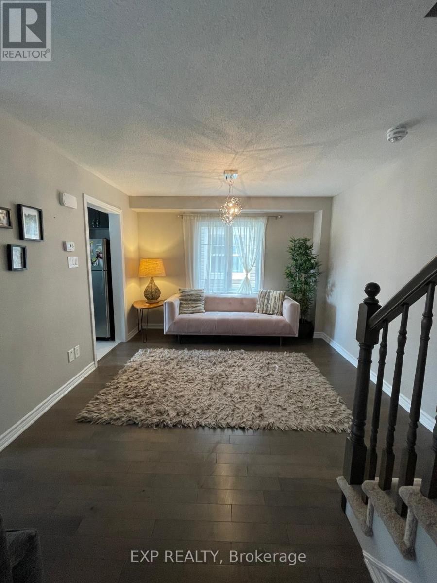 












916 FAMEFLOWER STREET

,
Ottawa,




Ontario
K2J0T3

