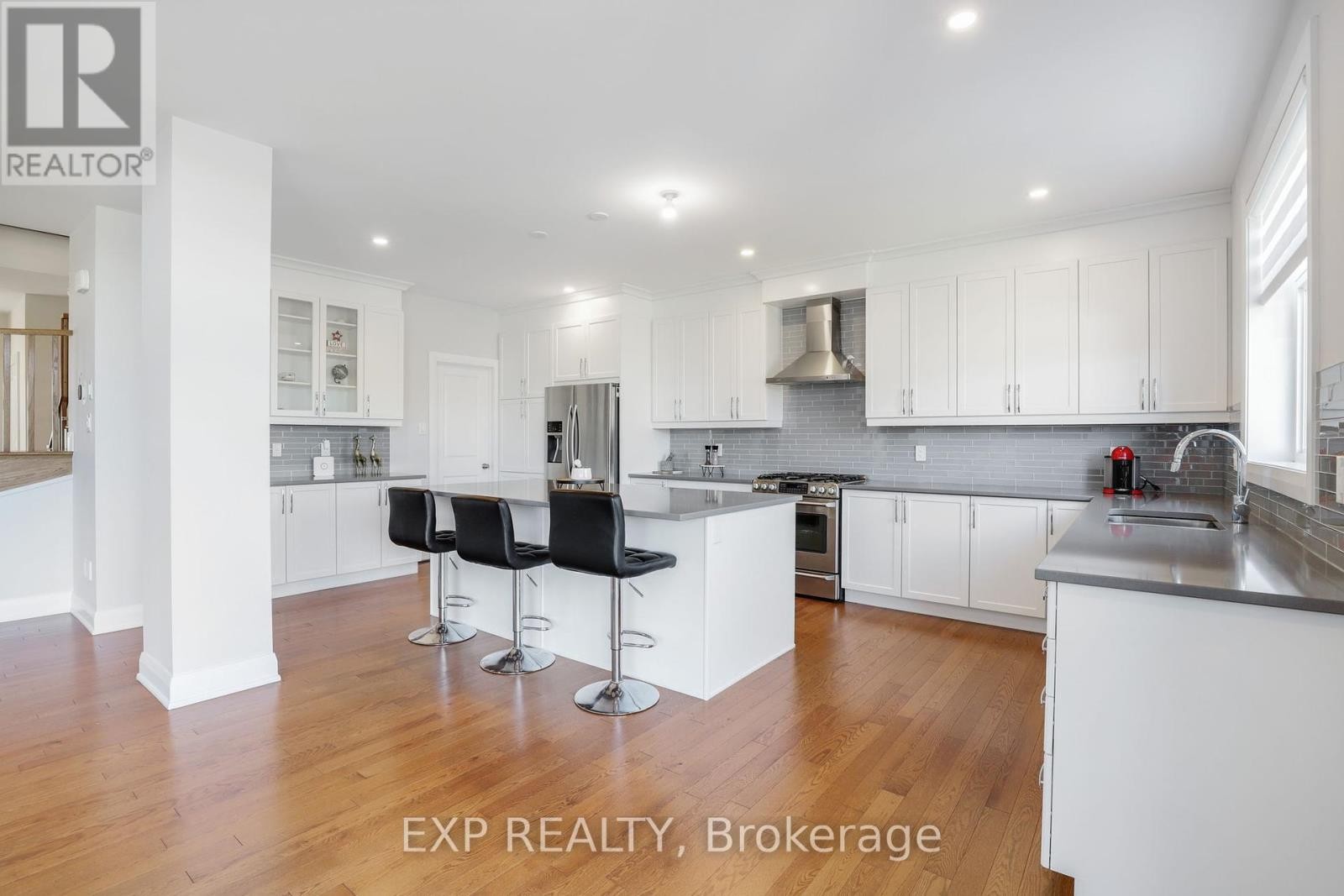 












143 CAMBIE ROAD

,
Ottawa,




Ontario
K1X0A6

