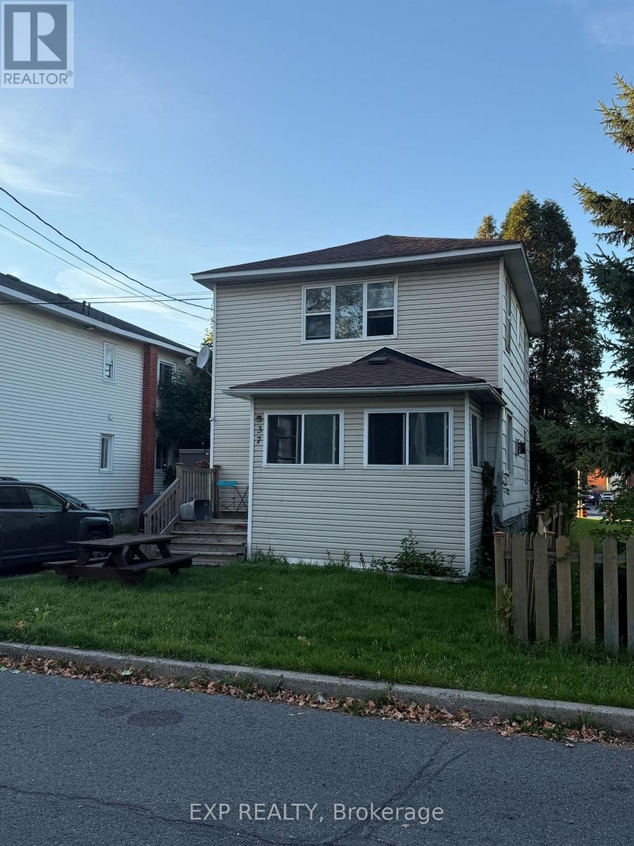












37 TIMOTHY AVENUE

,
Cornwall,




Ontario
K6J1K4


