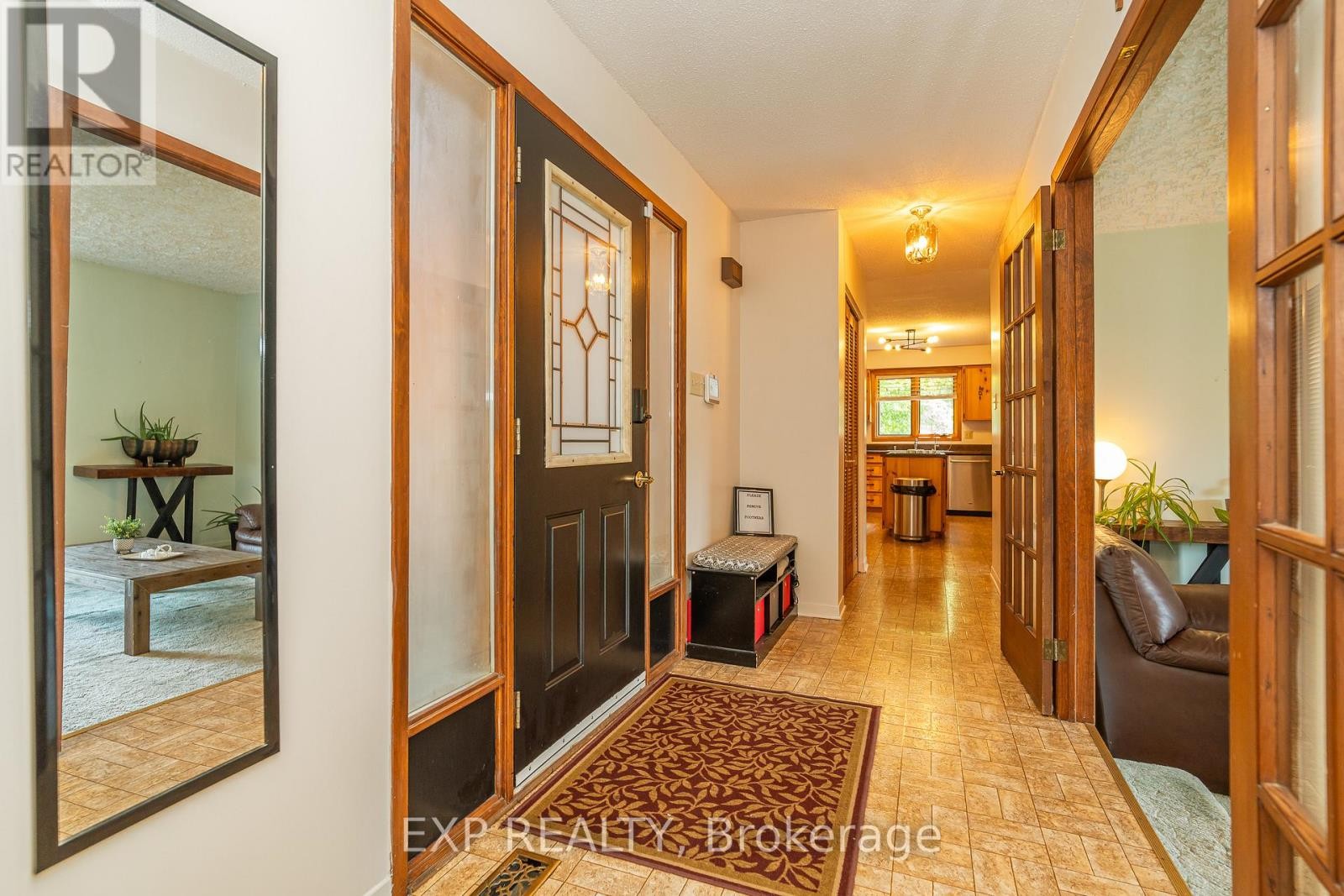 












1437 USBORNE STREET

,
McNab/Braeside,




Ontario
K0A1G0

