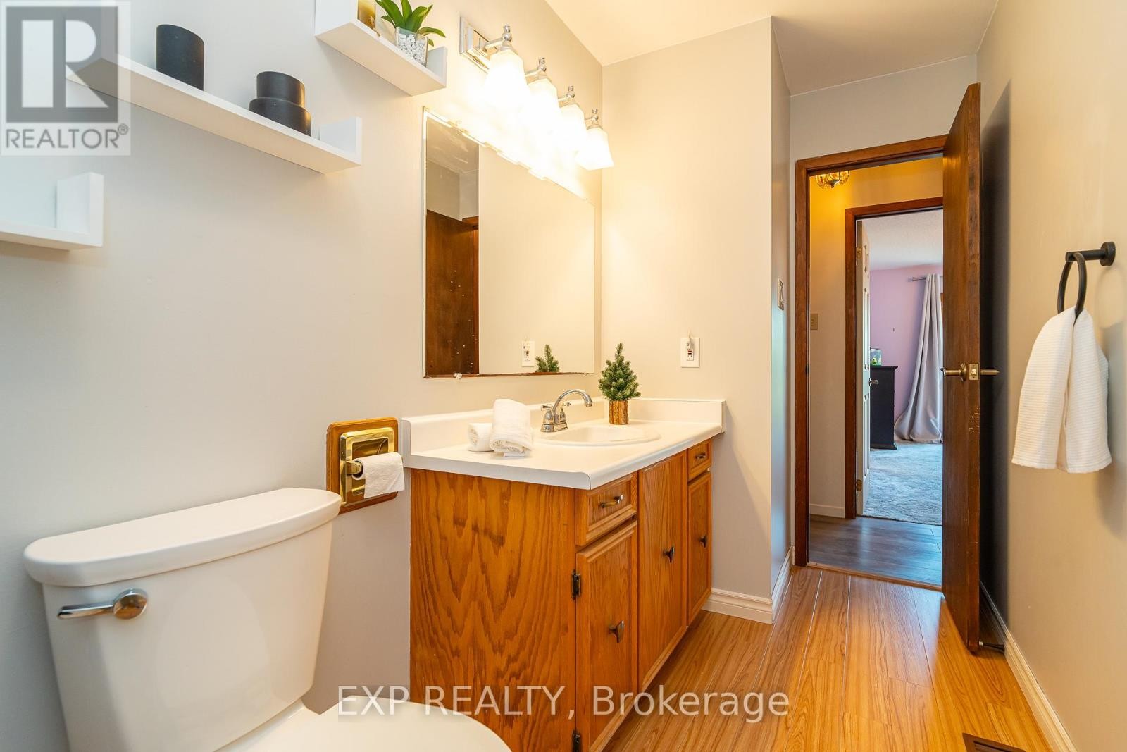 












1437 USBORNE STREET

,
McNab/Braeside,




Ontario
K0A1G0

