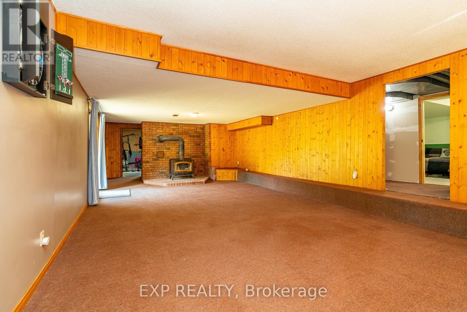 












1437 USBORNE STREET

,
McNab/Braeside,




Ontario
K0A1G0

