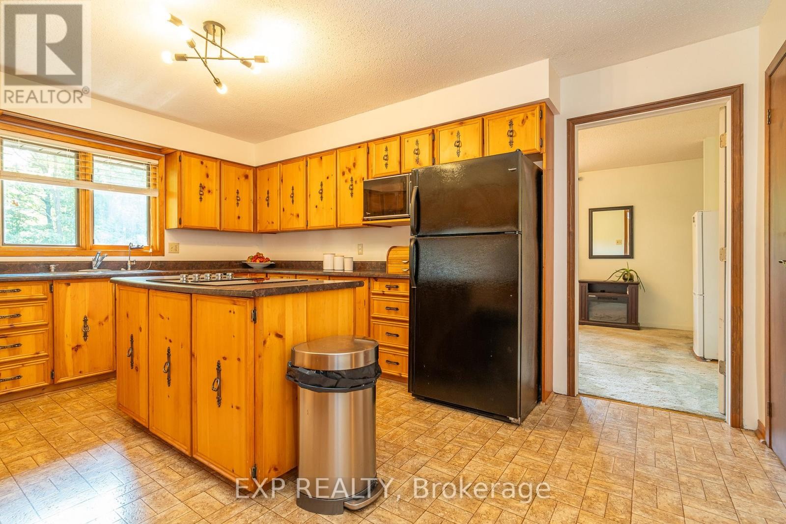 












1437 USBORNE STREET

,
McNab/Braeside,




Ontario
K0A1G0

