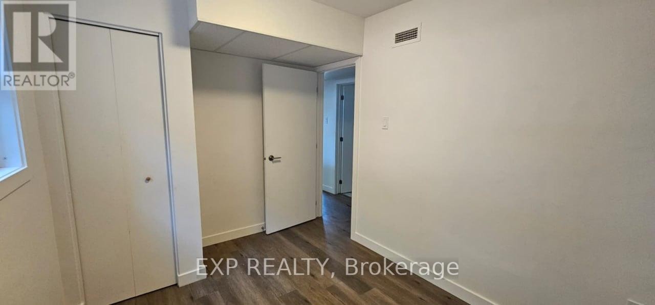 












01 - 216 MCARTHUR AVENUE

,
Ottawa,




Ontario
K1L6P5

