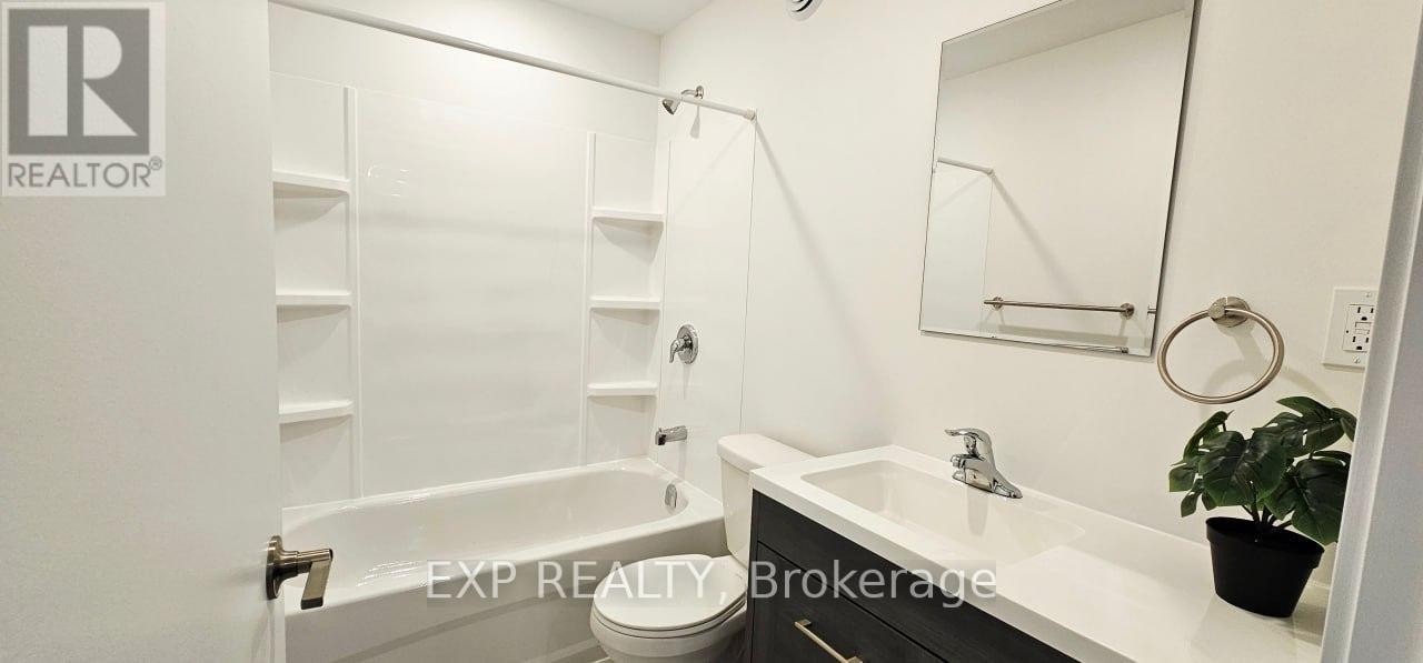 












02 - 216 MCARTHUR AVENUE

,
Ottawa,




Ontario
K1L6P5

