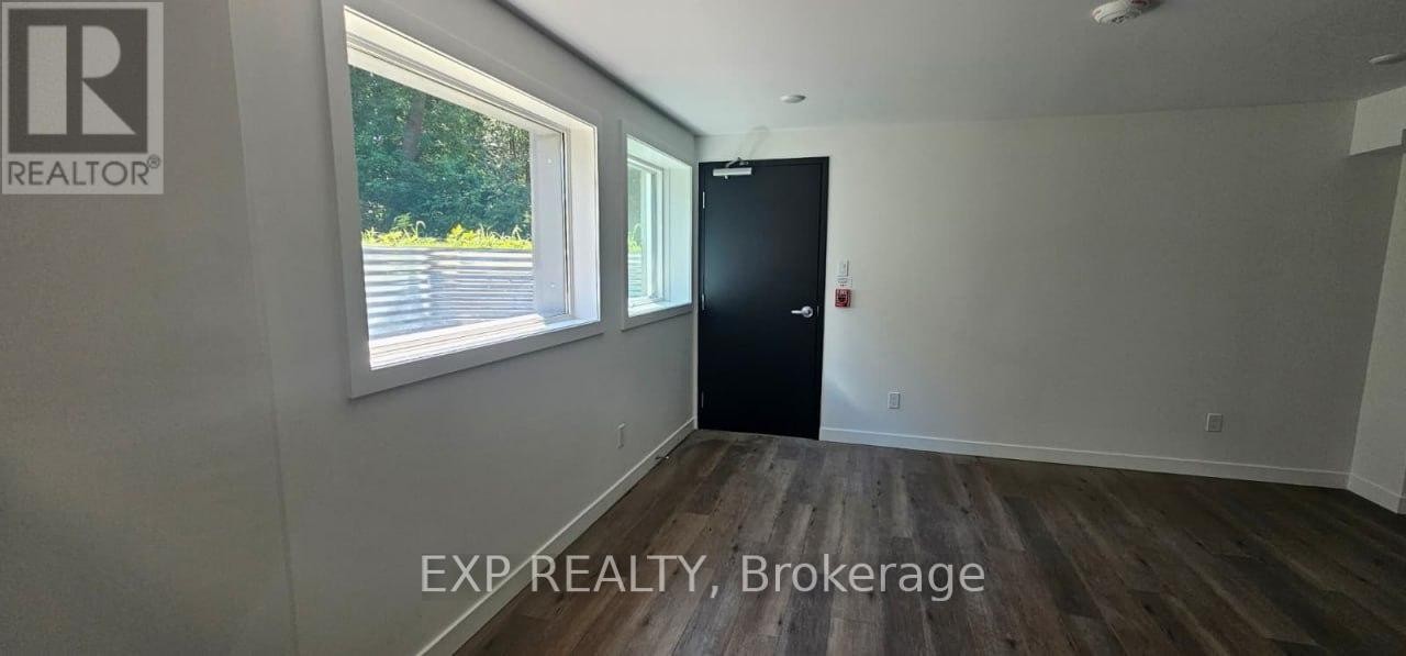 












02 - 216 MCARTHUR AVENUE

,
Ottawa,




Ontario
K1L6P5

