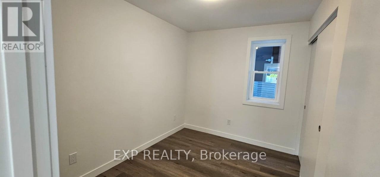 












02 - 216 MCARTHUR AVENUE

,
Ottawa,




Ontario
K1L6P5

