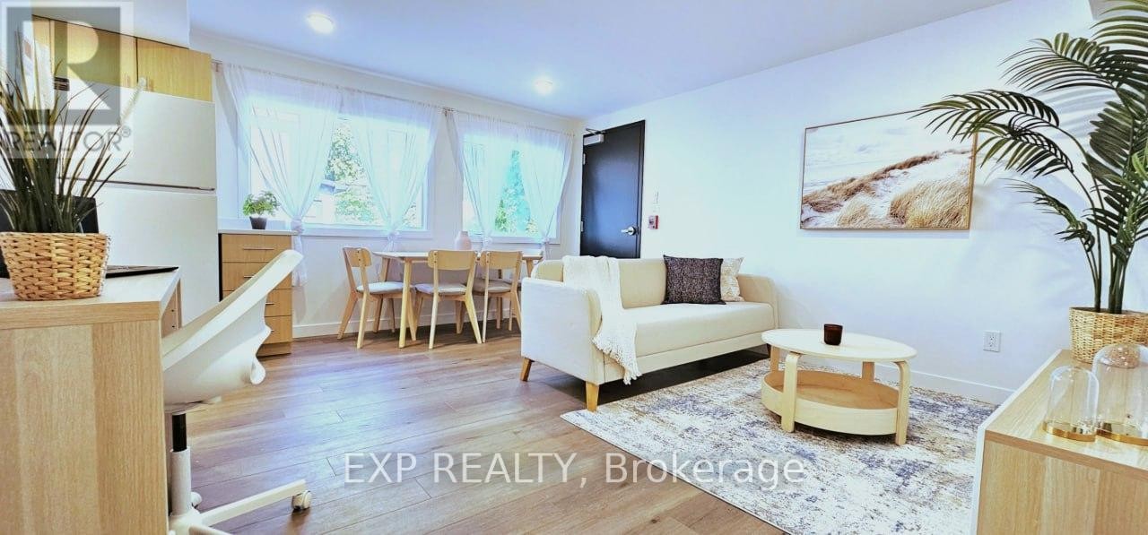 












102 - 216 MCARTHUR AVENUE

,
Ottawa,




Ontario
K1L6P5

