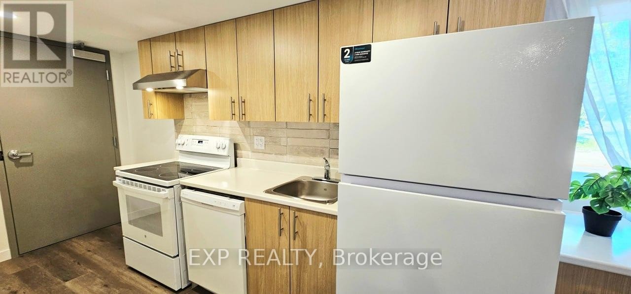 












102 - 216 MCARTHUR AVENUE

,
Ottawa,




Ontario
K1L6P5

