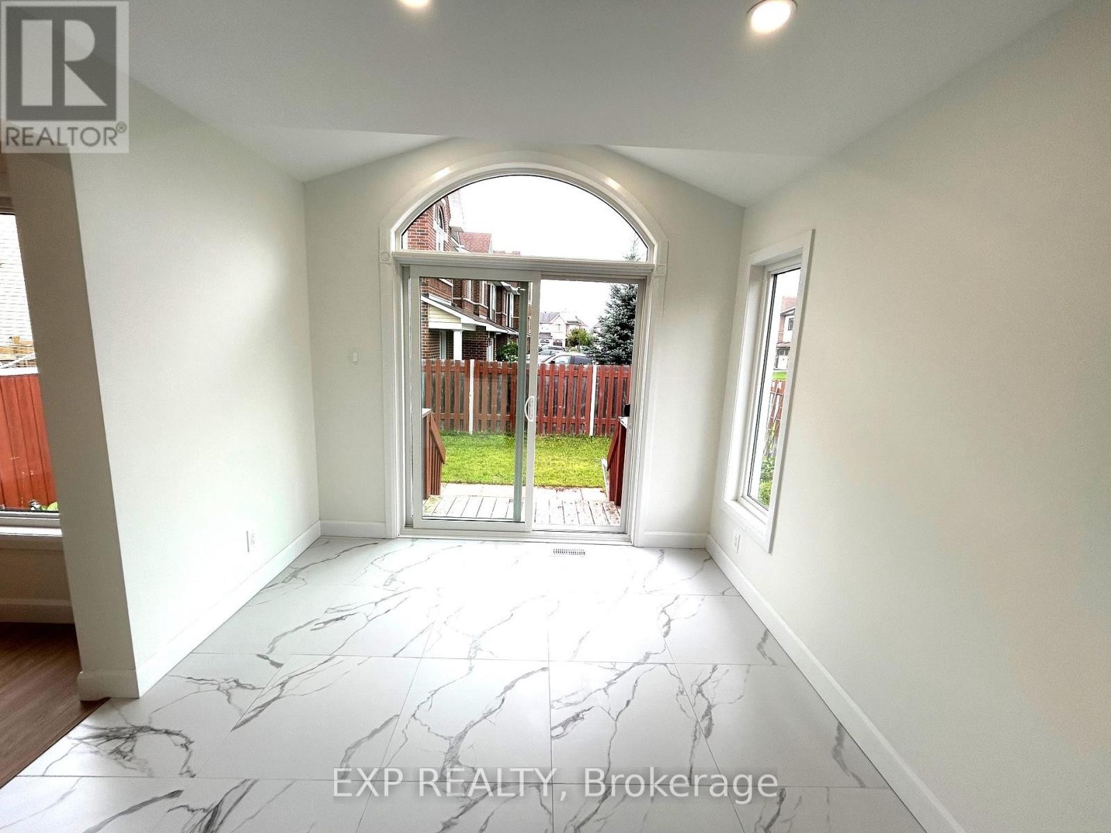 












848 ASHENVALE WAY

,
Ottawa,




Ontario
K4A0S1

