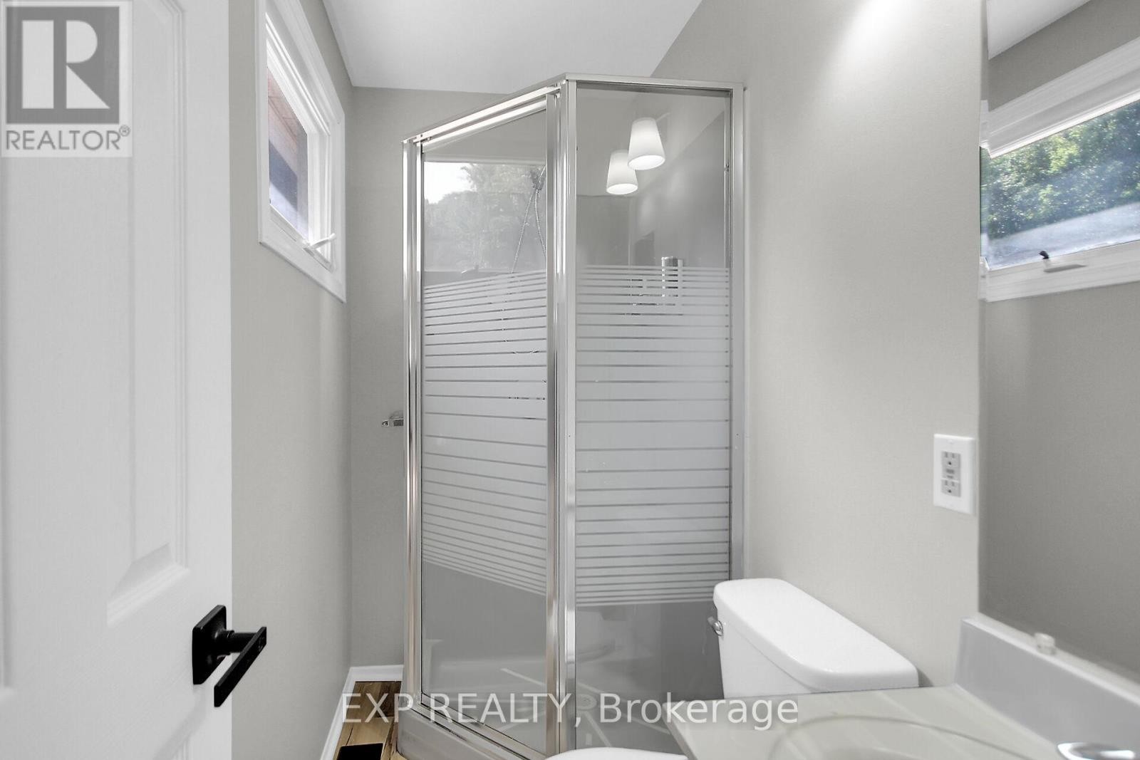 












1083 EADIE ROAD

,
Russell,




Ontario
K4R1E5

