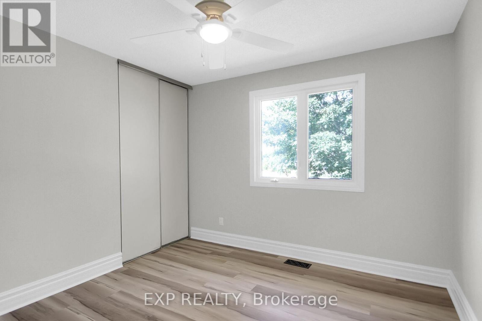












1083 EADIE ROAD

,
Russell,




Ontario
K4R1E5

