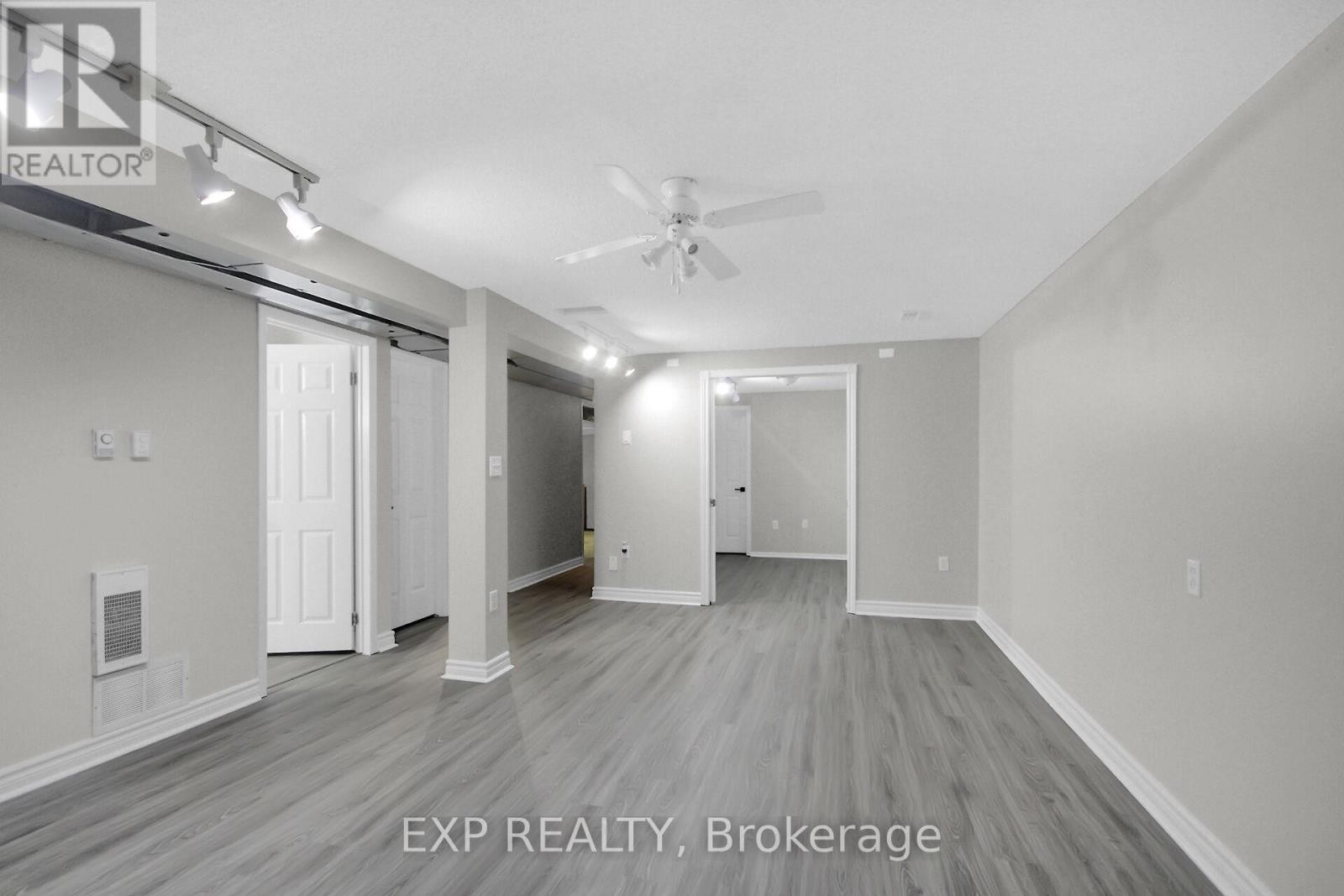 












1083 EADIE ROAD

,
Russell,




Ontario
K4R1E5

