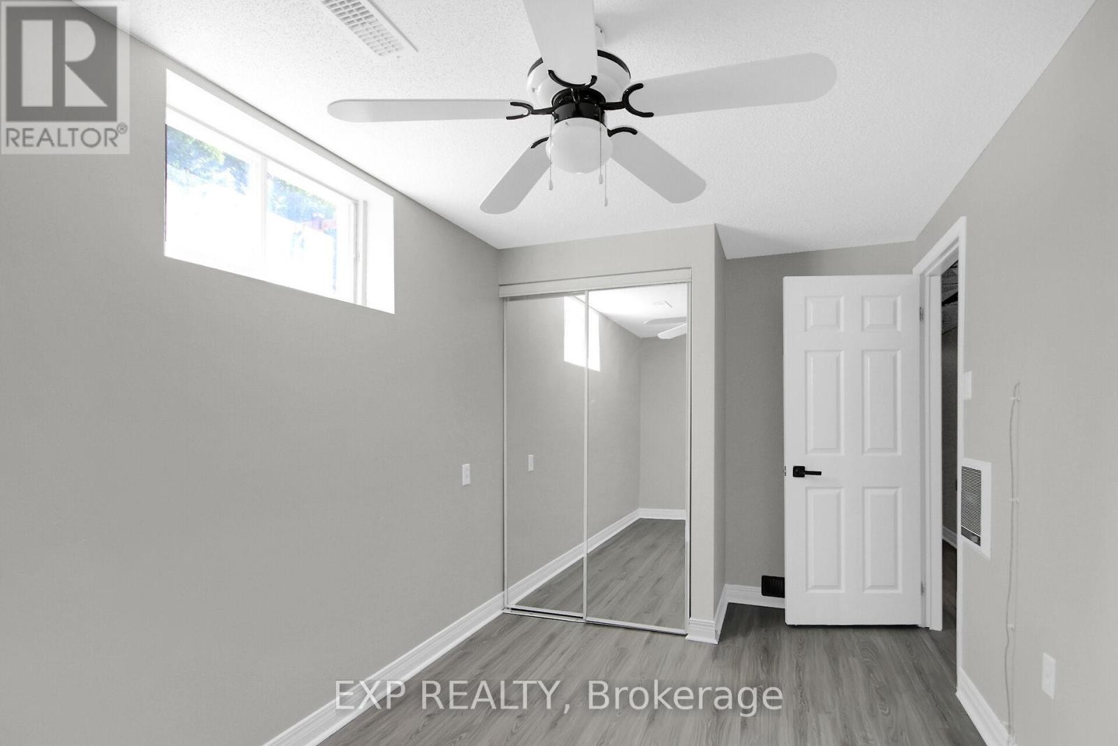 












1083 EADIE ROAD

,
Russell,




Ontario
K4R1E5

