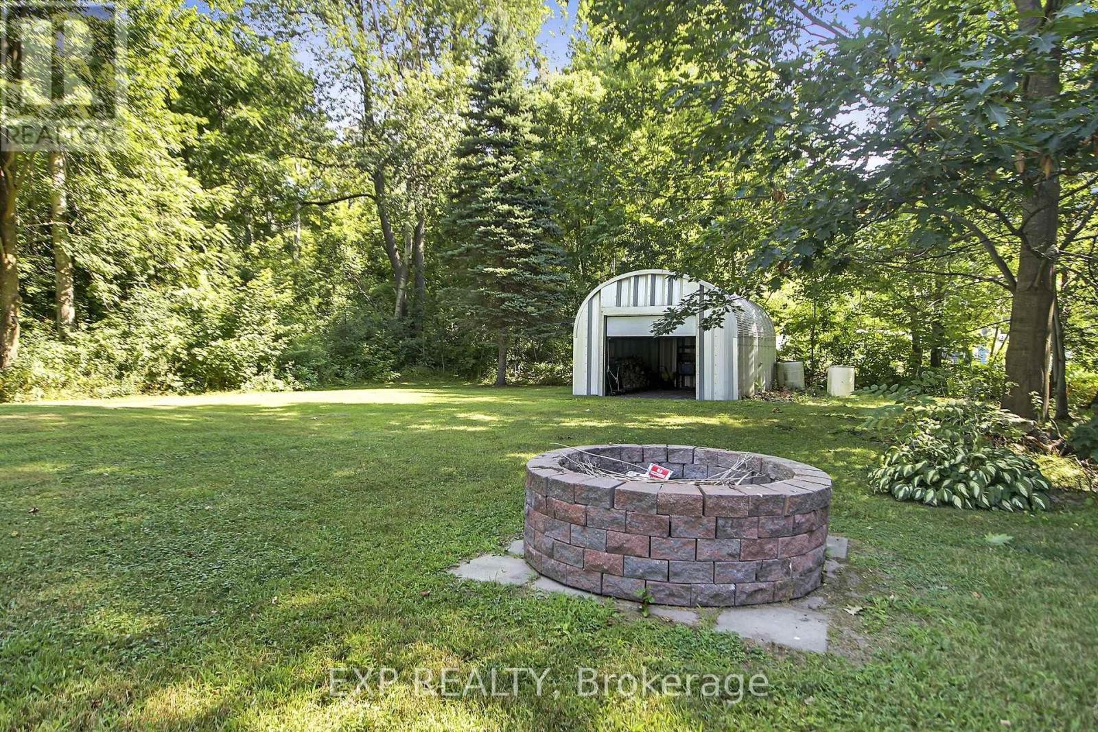 












1083 EADIE ROAD

,
Russell,




Ontario
K4R1E5

