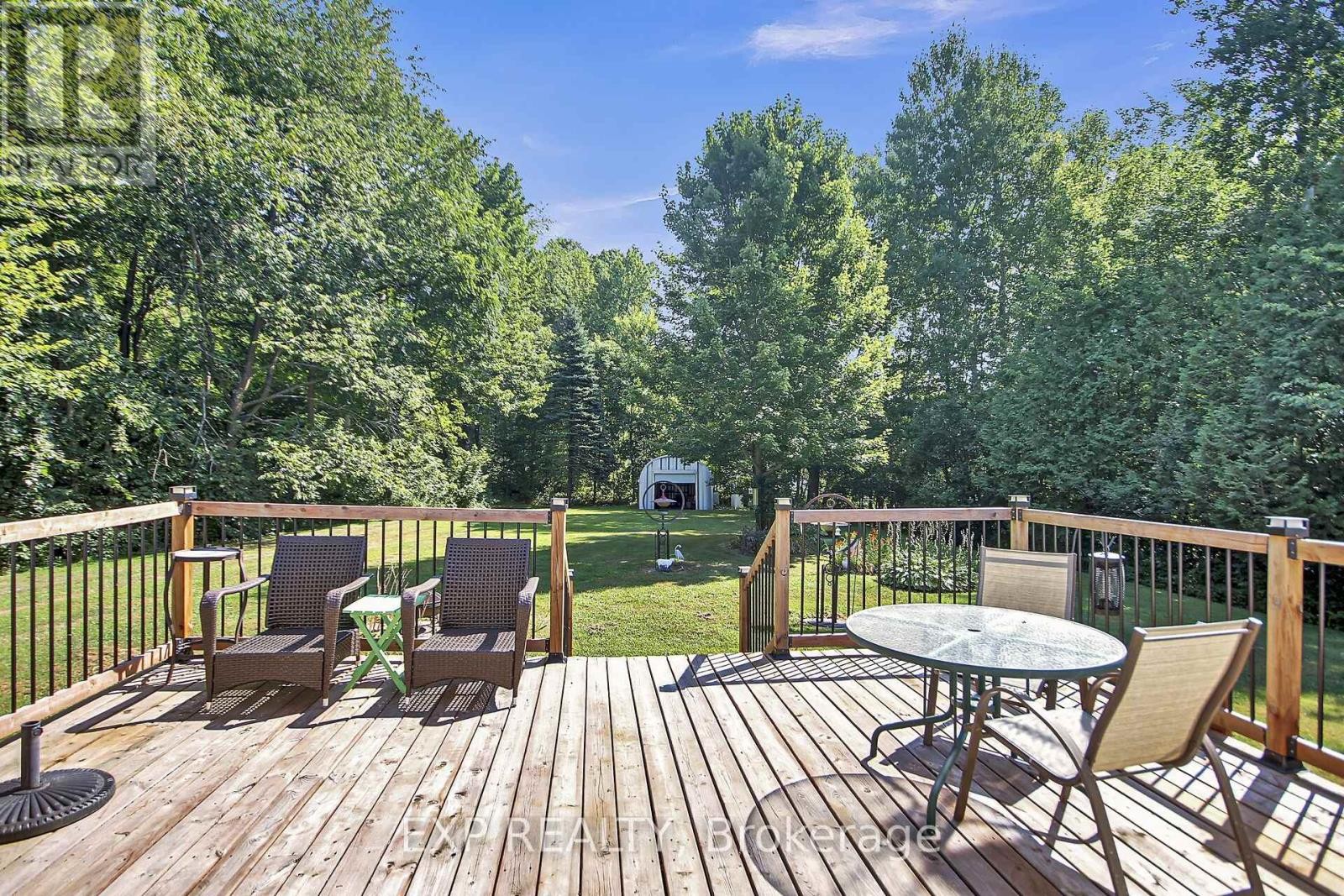












1083 EADIE ROAD

,
Russell,




Ontario
K4R1E5

