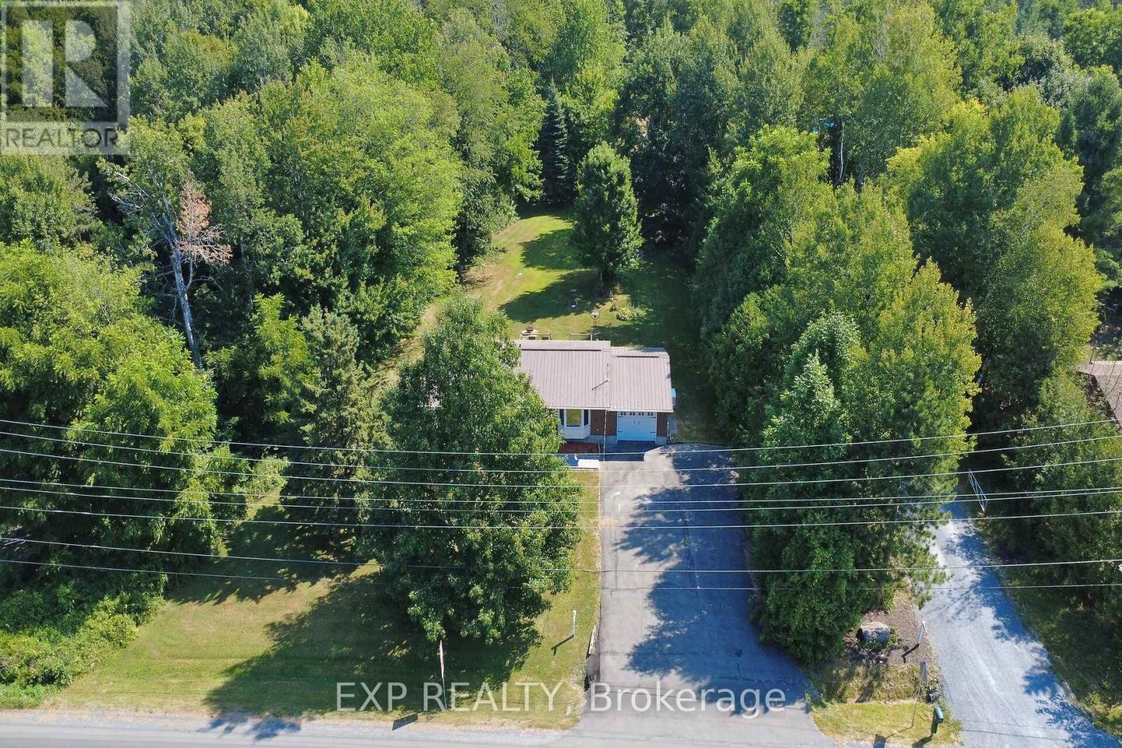 












1083 EADIE ROAD

,
Russell,




Ontario
K4R1E5

