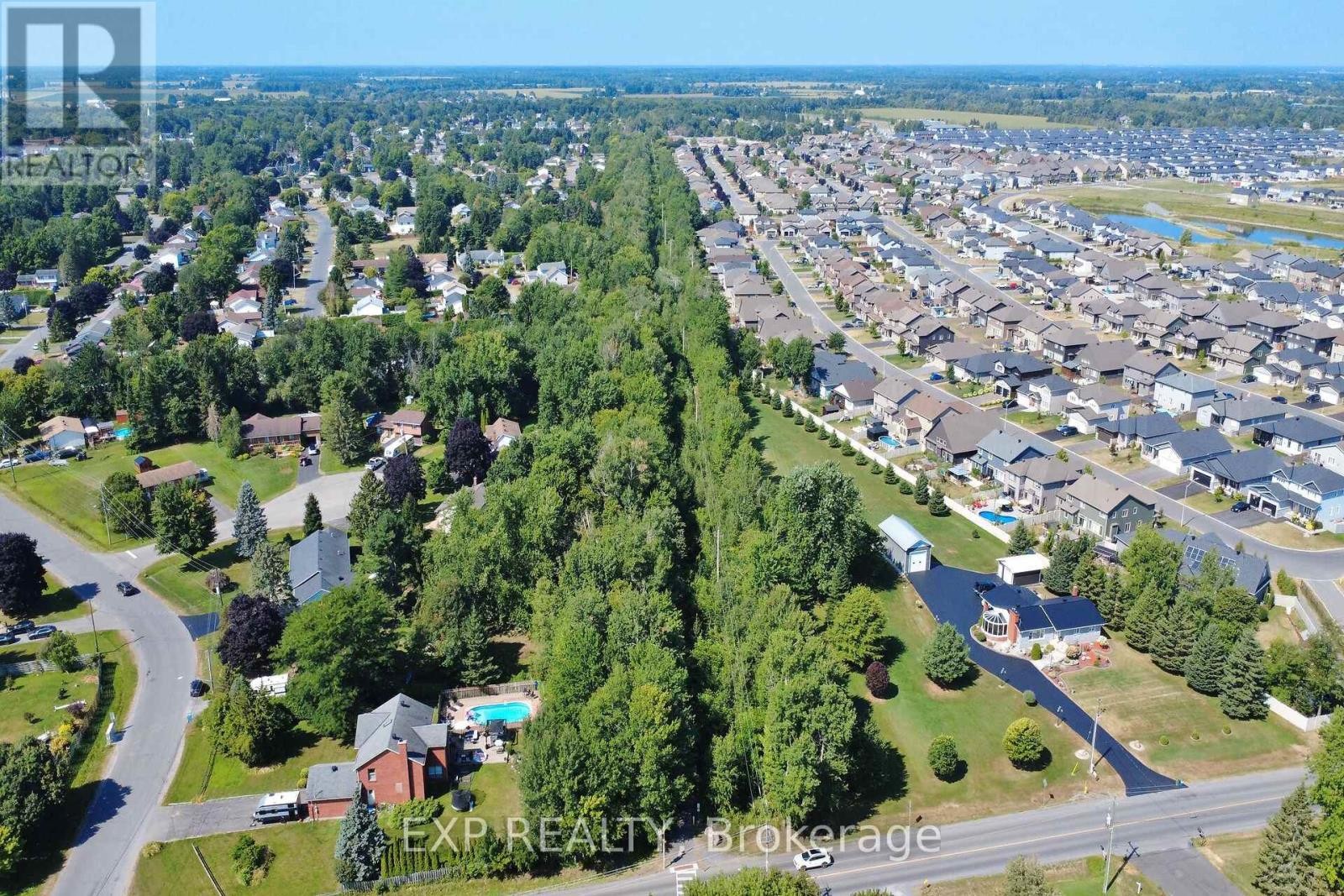 












1083 EADIE ROAD

,
Russell,




Ontario
K4R1E5

