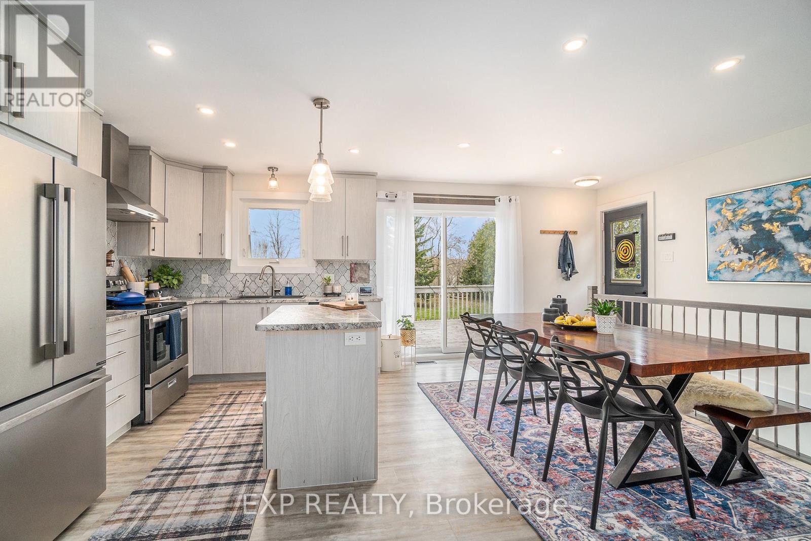 












2462 DUNNING ROAD

,
Ottawa,




Ontario
K0A3E0

