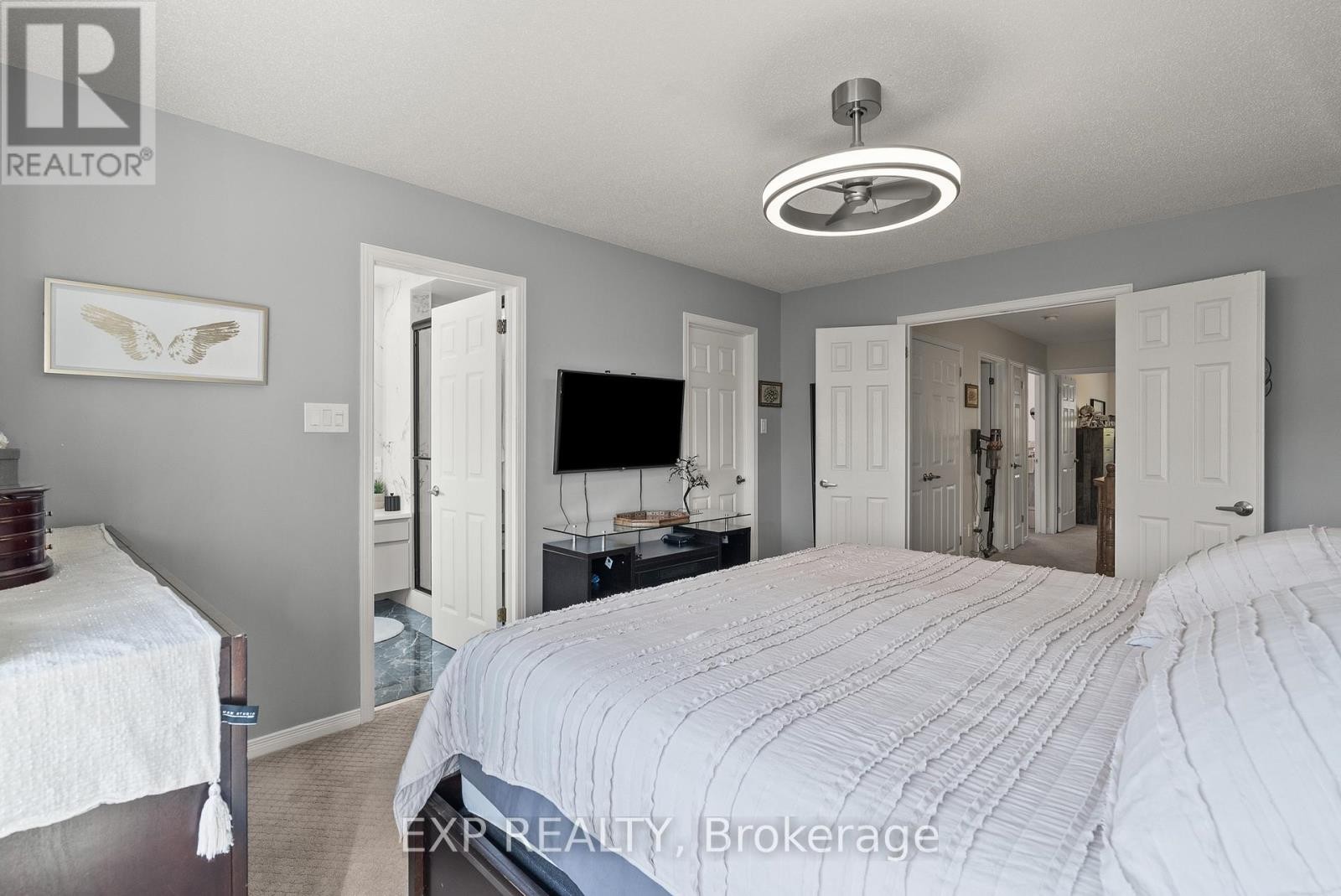 












229 DUNTROON CIRCLE

,
Ottawa,




Ontario
K1T4C9

