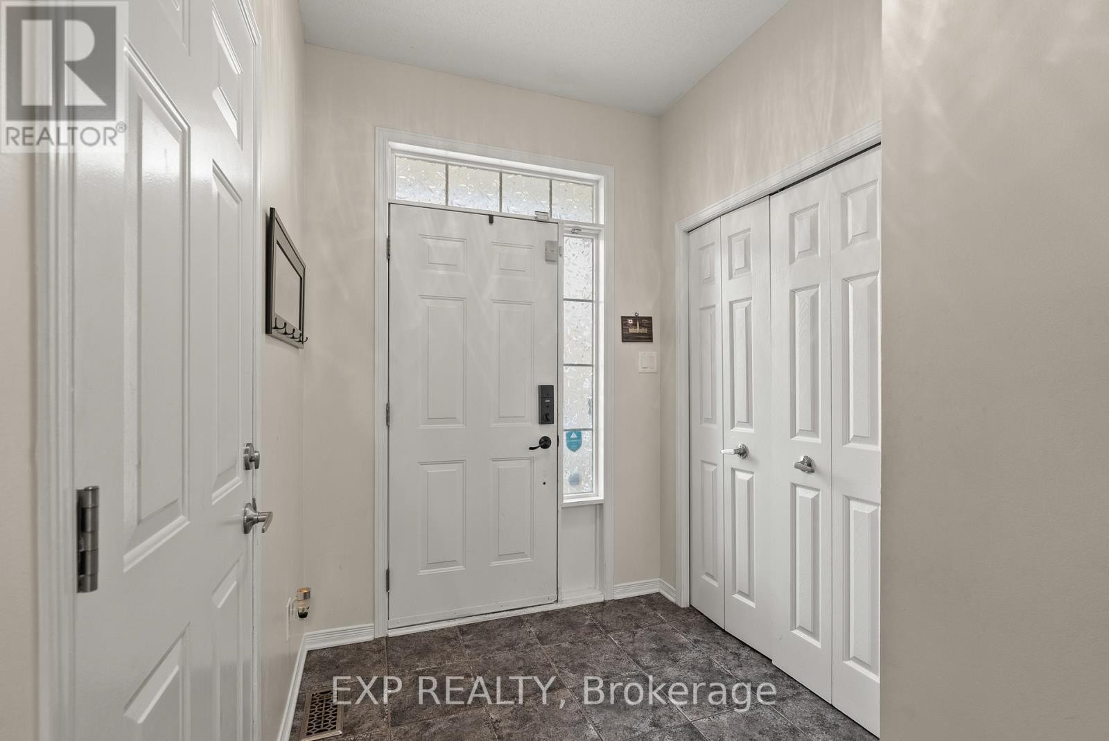 












229 DUNTROON CIRCLE

,
Ottawa,




Ontario
K1T4C9

