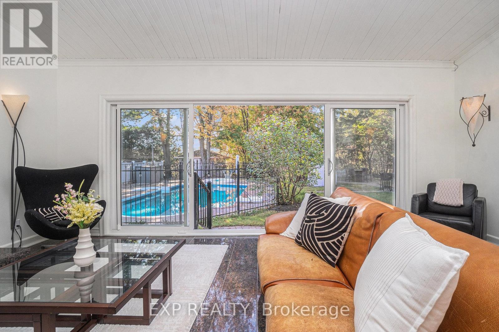 












150 TOPAZE AVENUE

,
Ottawa,




Ontario
K4B1K1

