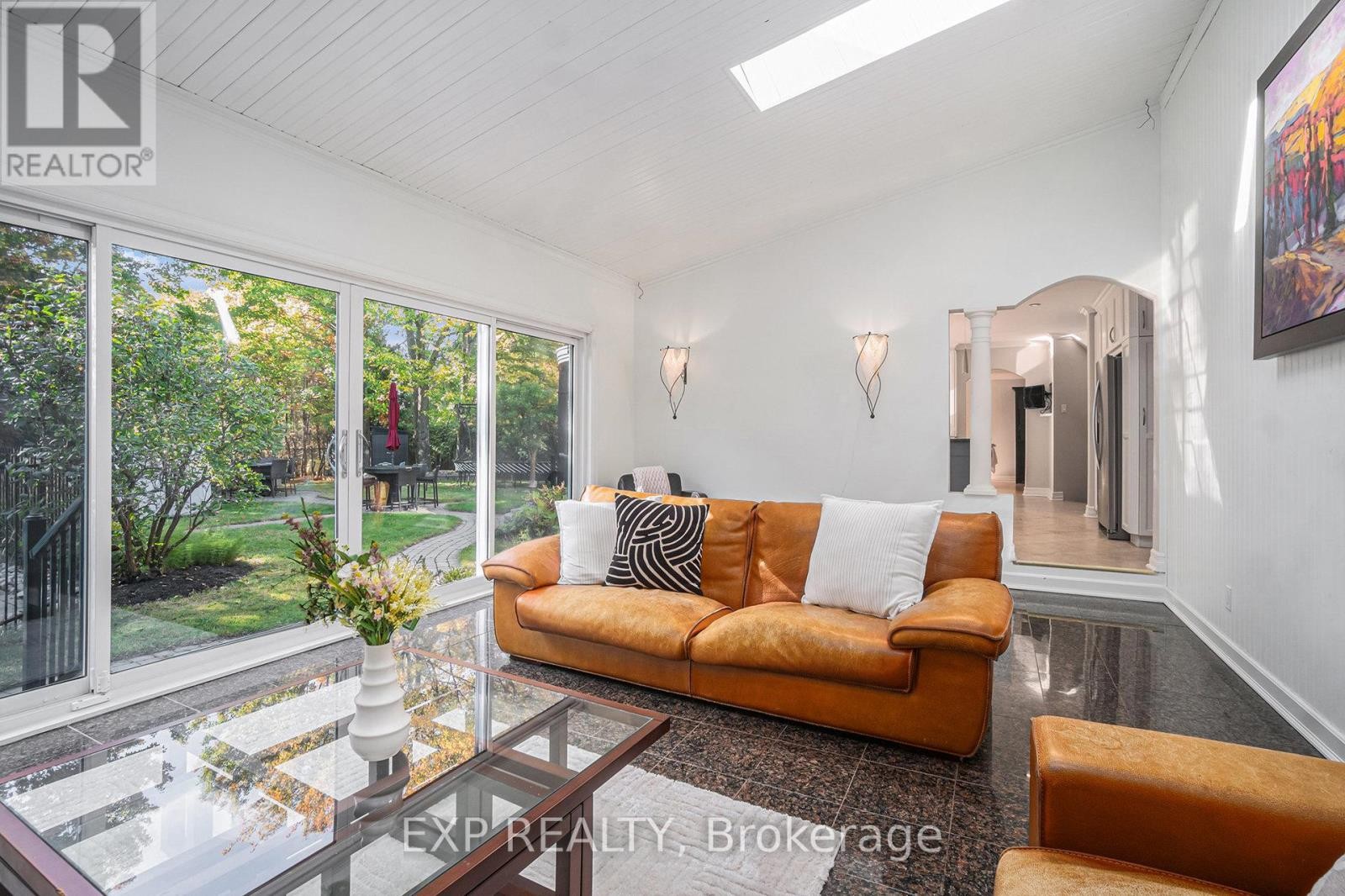 












150 TOPAZE AVENUE

,
Ottawa,




Ontario
K4B1K1

