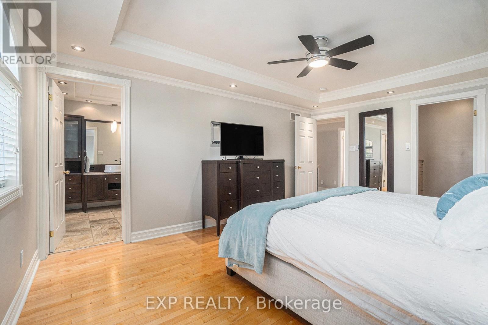 












150 TOPAZE AVENUE

,
Ottawa,




Ontario
K4B1K1

