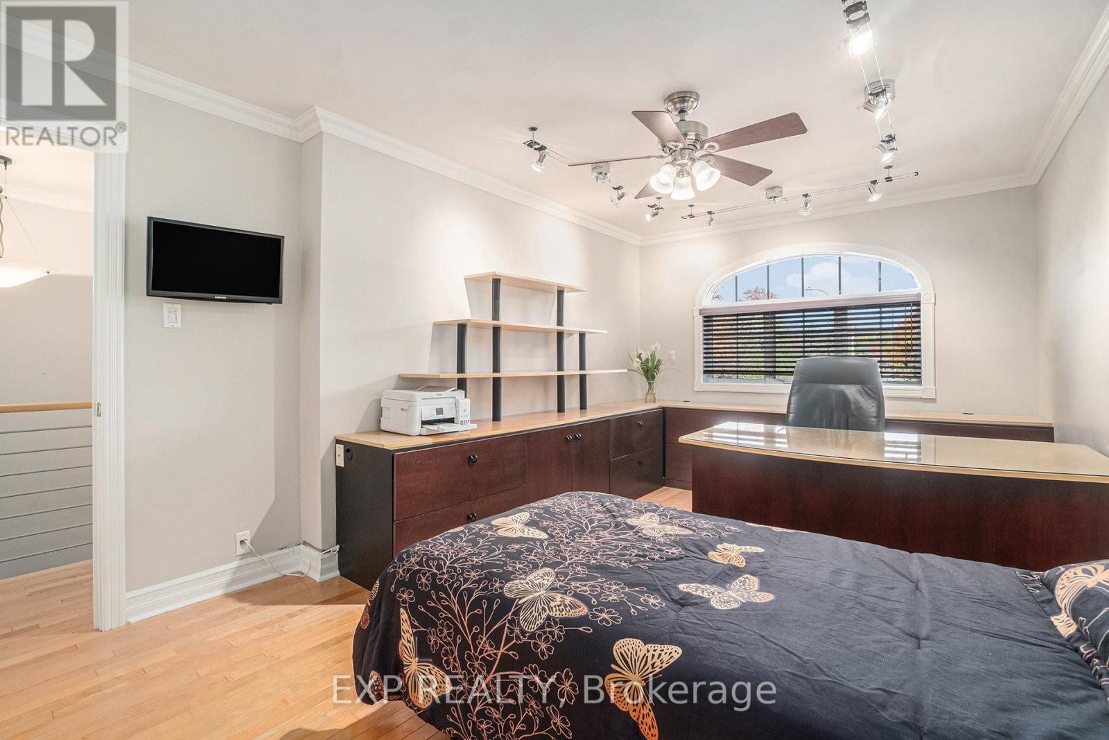 












150 TOPAZE AVENUE

,
Ottawa,




Ontario
K4B1K1

