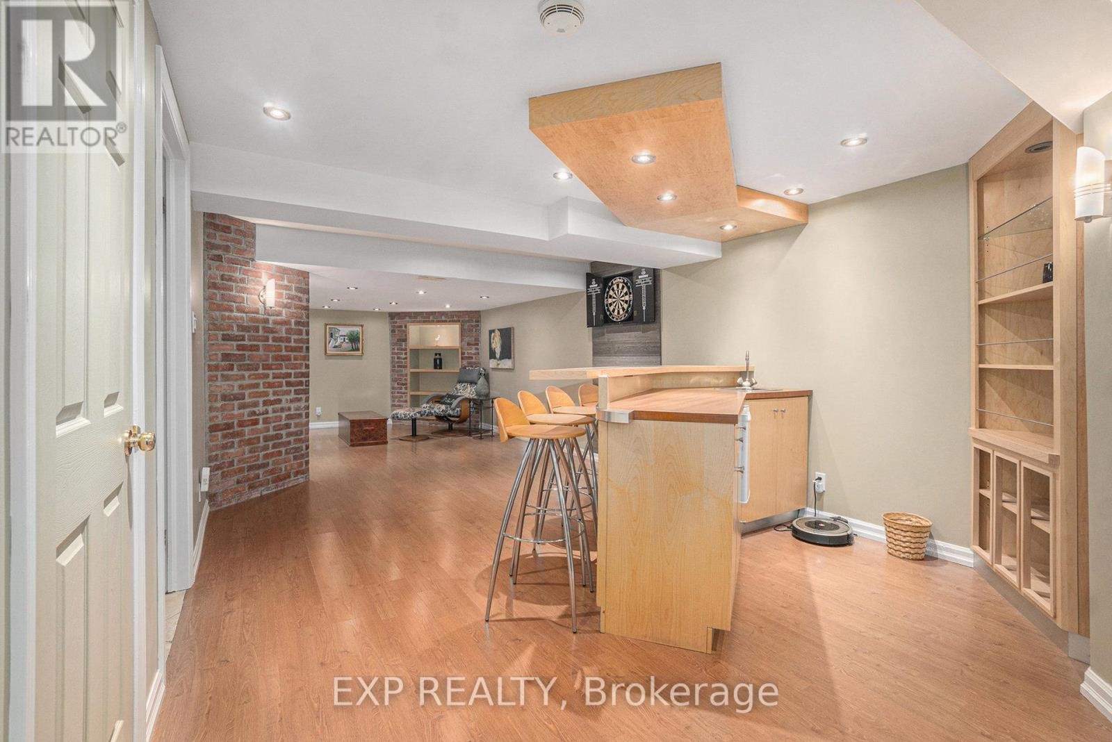 












150 TOPAZE AVENUE

,
Ottawa,




Ontario
K4B1K1


