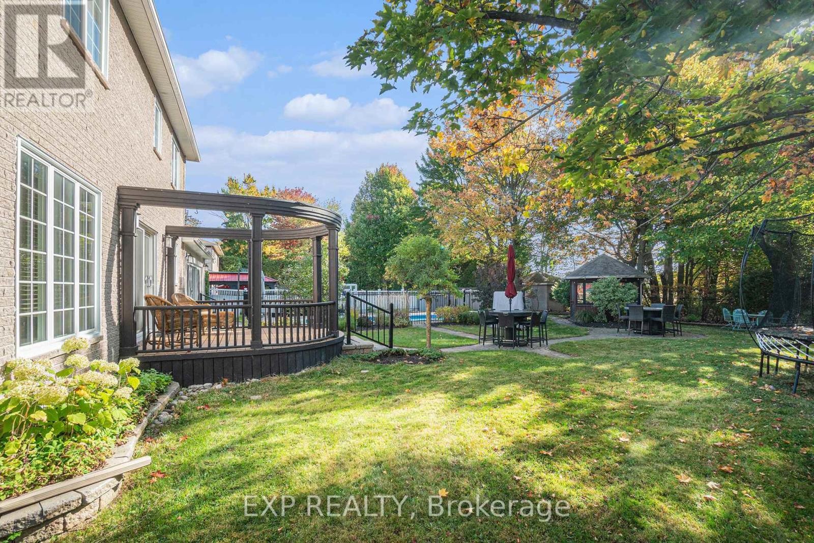 












150 TOPAZE AVENUE

,
Ottawa,




Ontario
K4B1K1

