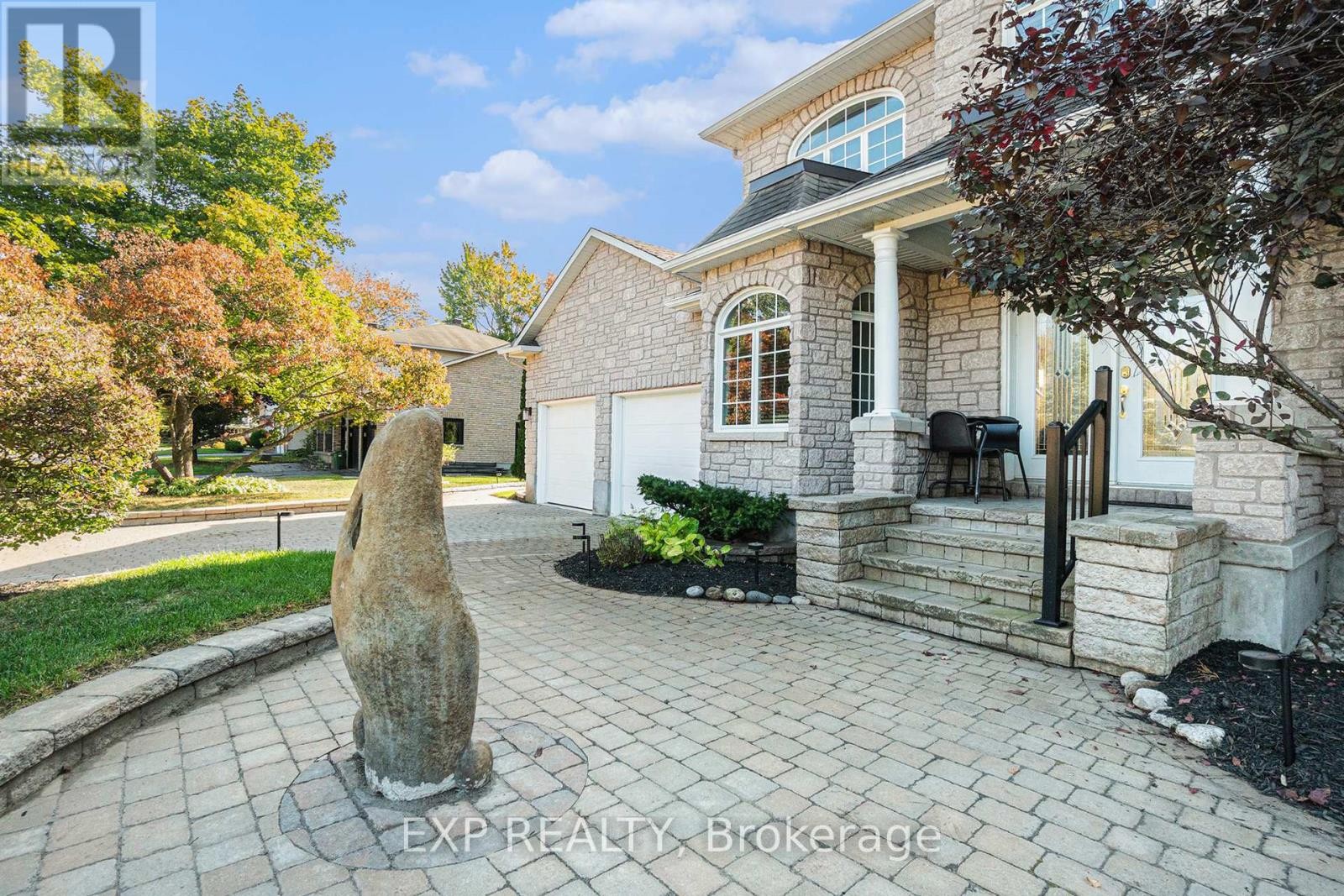 












150 TOPAZE AVENUE

,
Ottawa,




Ontario
K4B1K1

