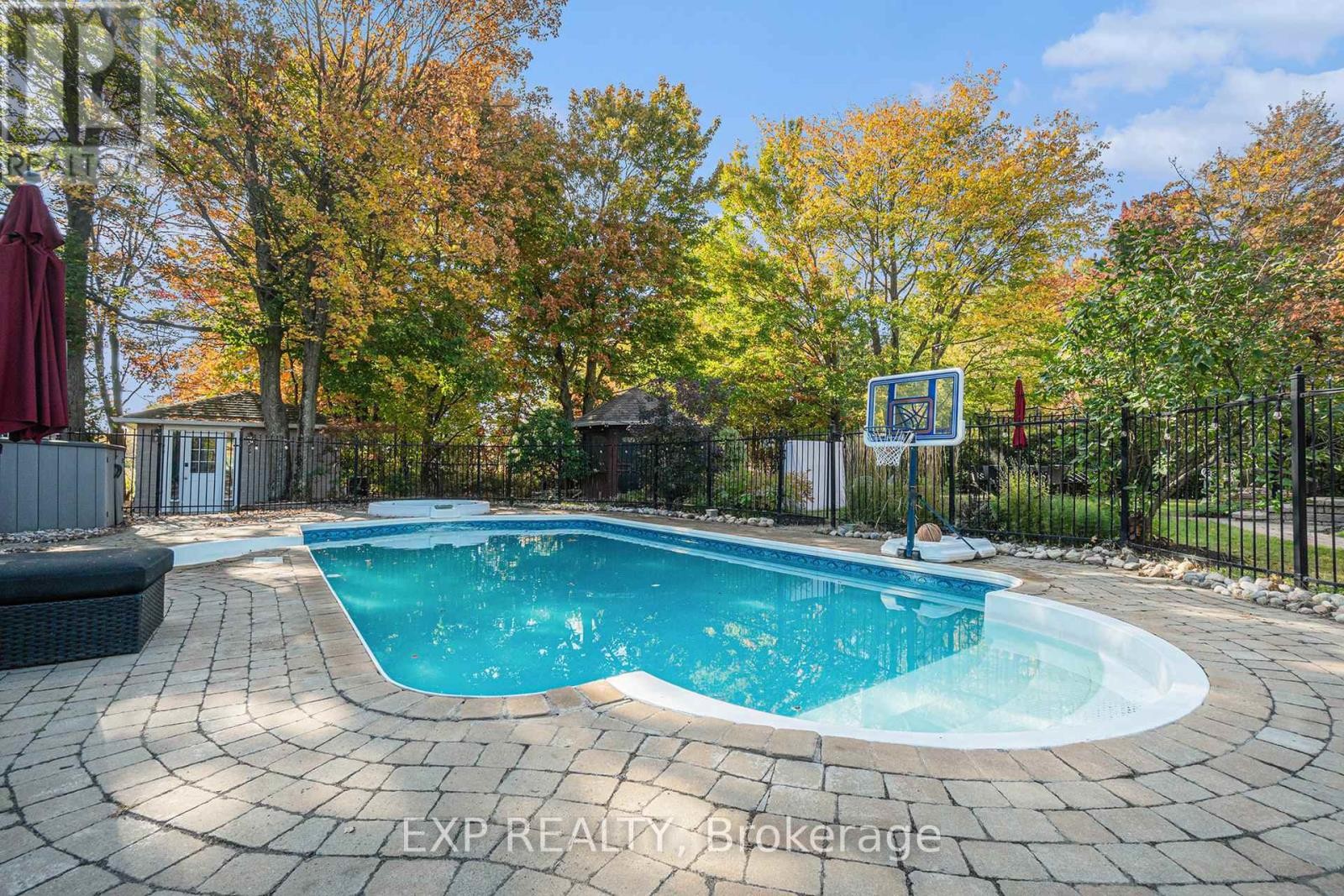 












150 TOPAZE AVENUE

,
Ottawa,




Ontario
K4B1K1


