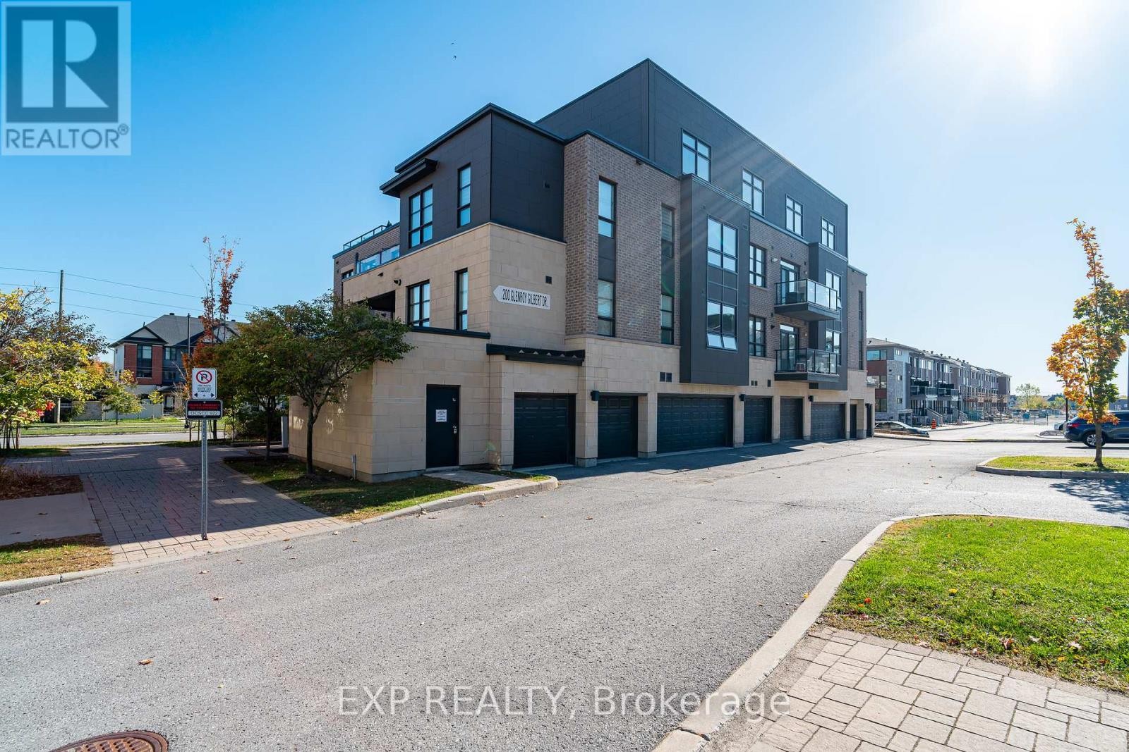 












205 - 200 GLENROY GILBERT DRIVE

,
Ottawa,




Ontario
K2J5W2

