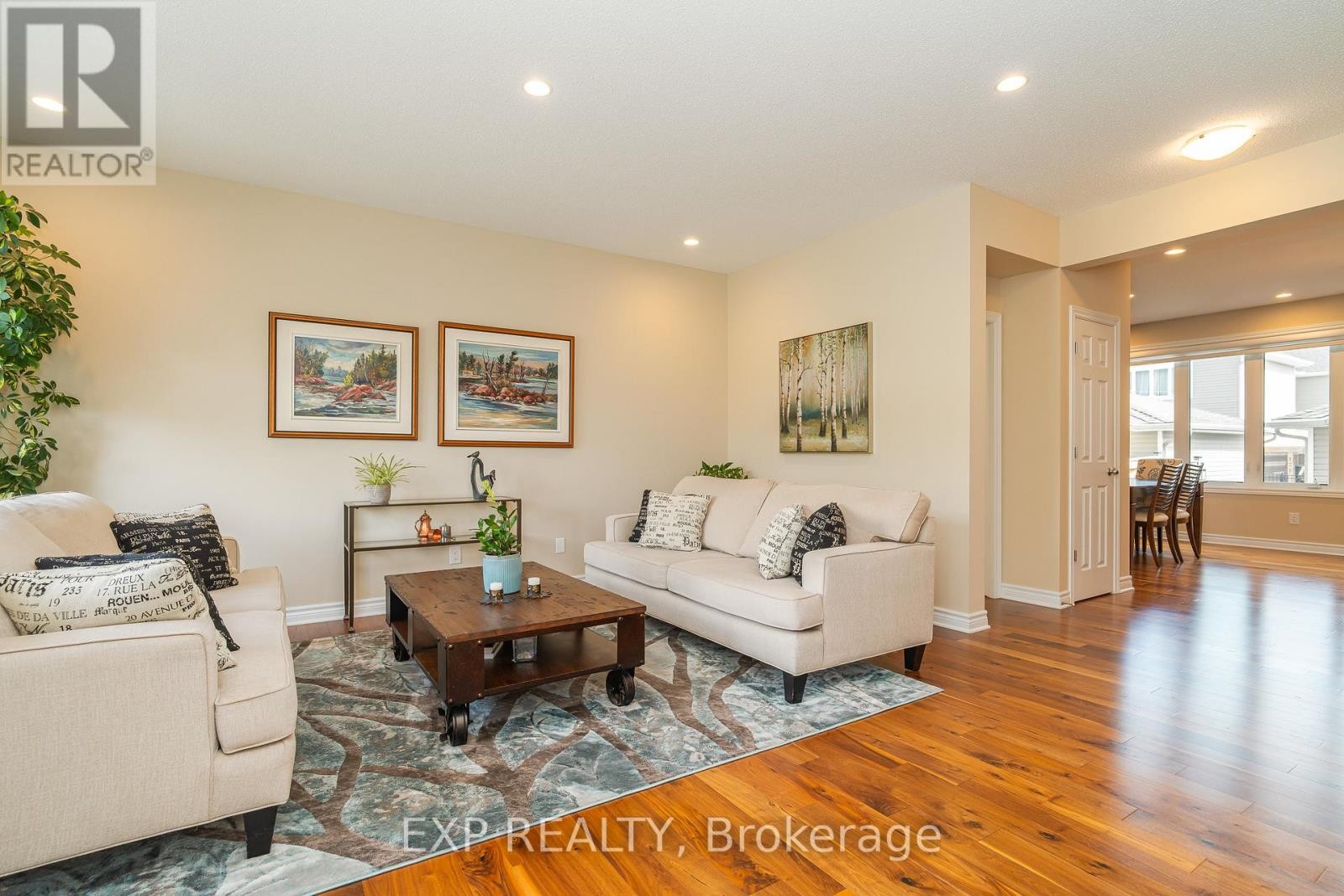 












406 SWEETFLAG STREET

,
Ottawa,




Ontario
K2J5Y6

