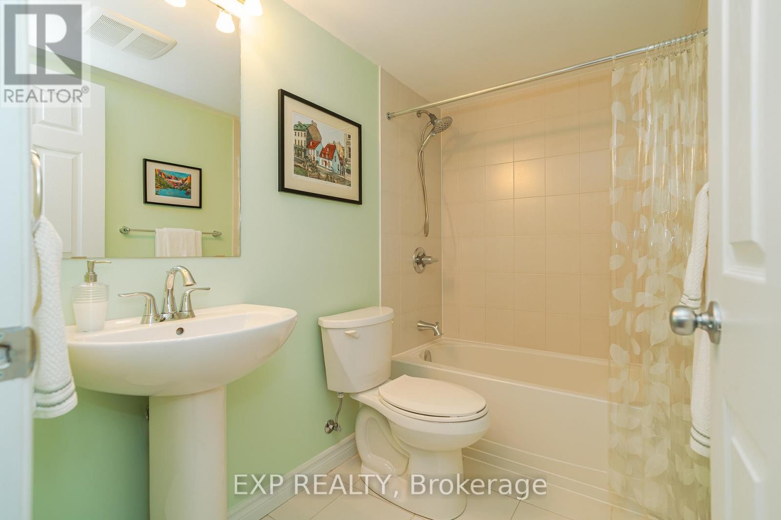 












406 SWEETFLAG STREET

,
Ottawa,




Ontario
K2J5Y6

