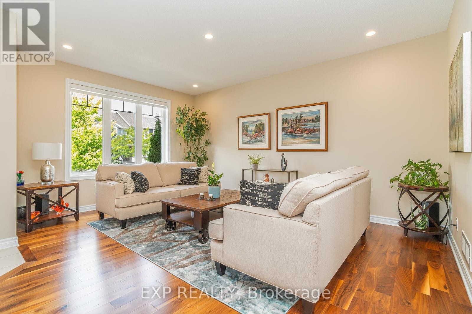 












406 SWEETFLAG STREET

,
Ottawa,




Ontario
K2J5Y6

