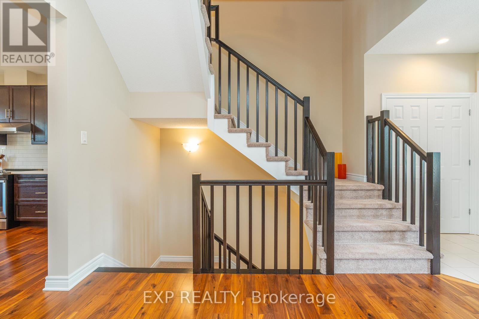 












406 SWEETFLAG STREET

,
Ottawa,




Ontario
K2J5Y6

